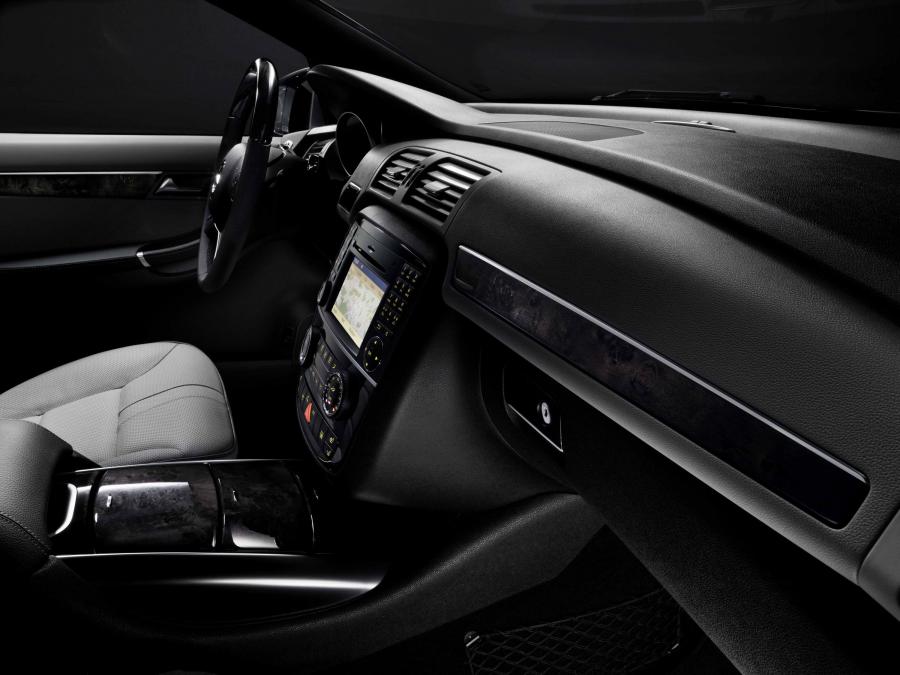  Mercedes-Benz R-Class 2011 года  (фото 144 из 186)